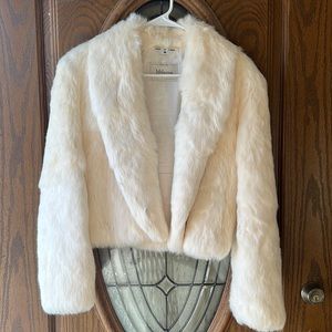 Gorgeous Vintage Genuine Rabbit Fur White Jacket Size Medium Wilson’s Leather